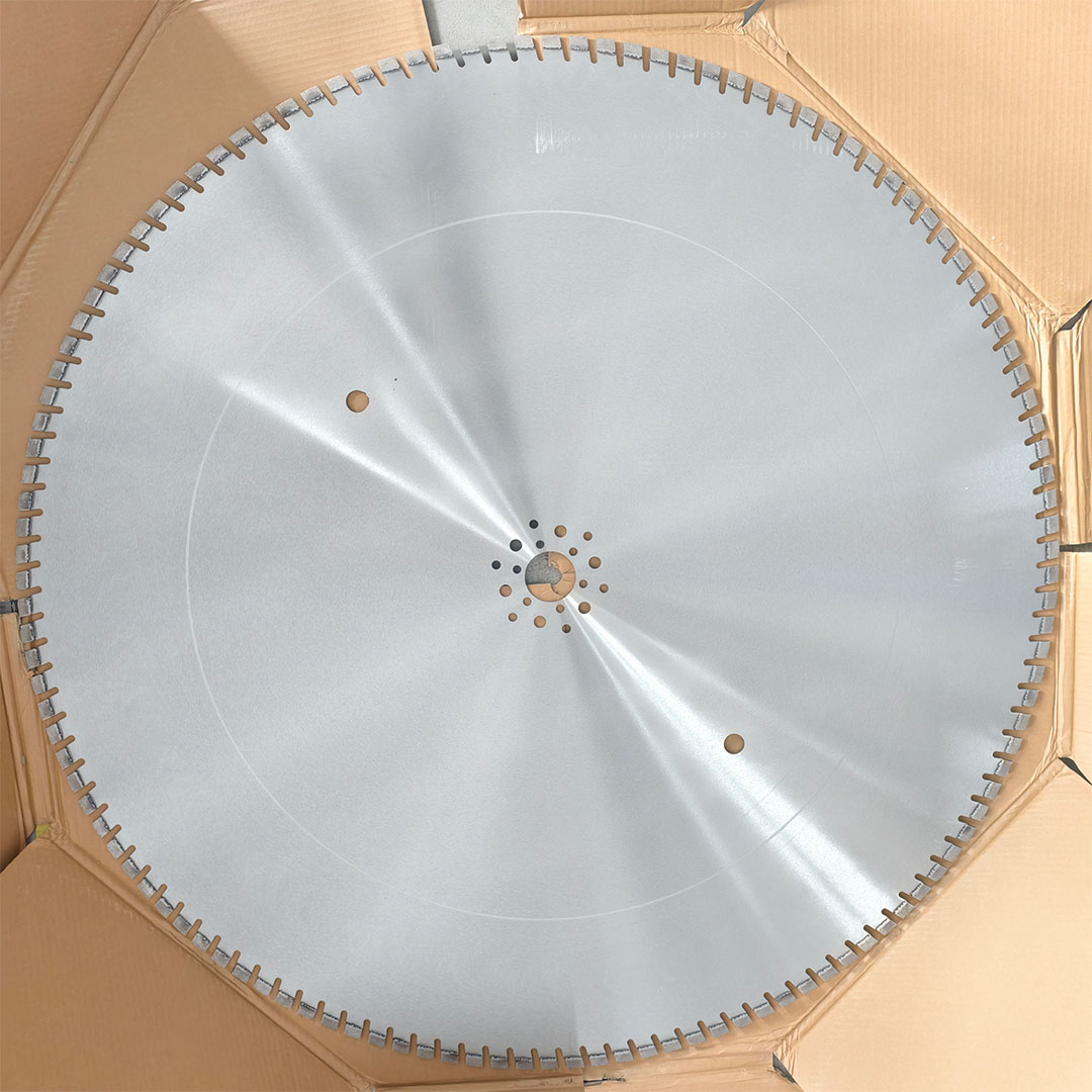 900mm Premium wall saw blade for reinforced concrete