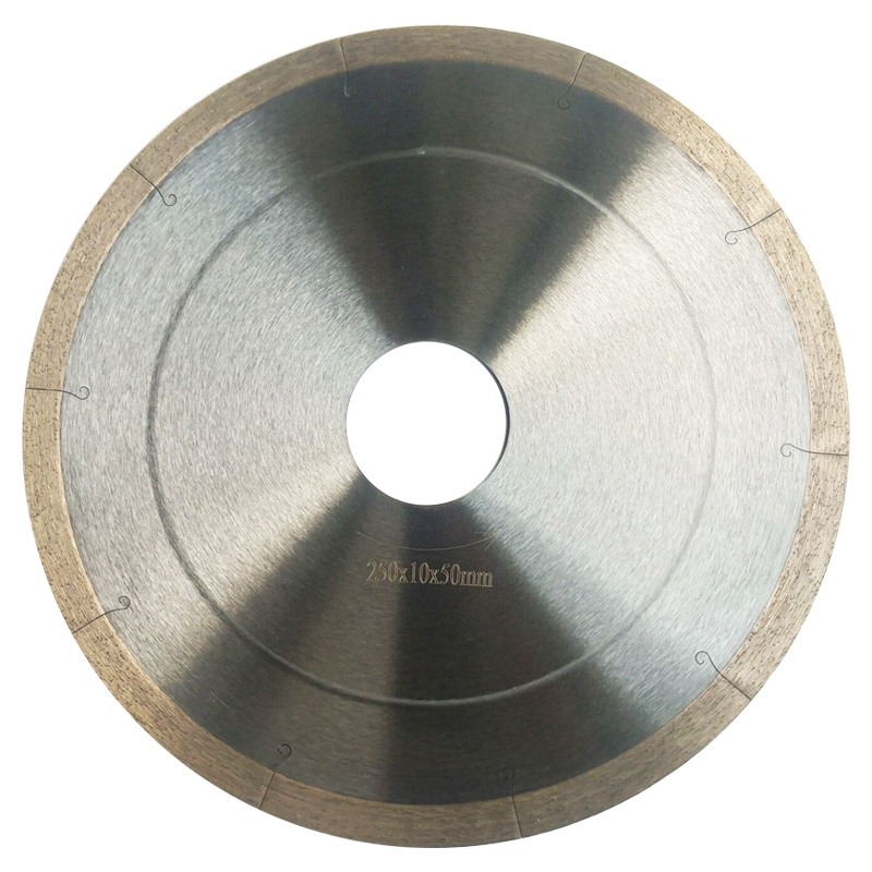 What type of saw blade is suitable for cutting porcelain and tiles?cid=5
