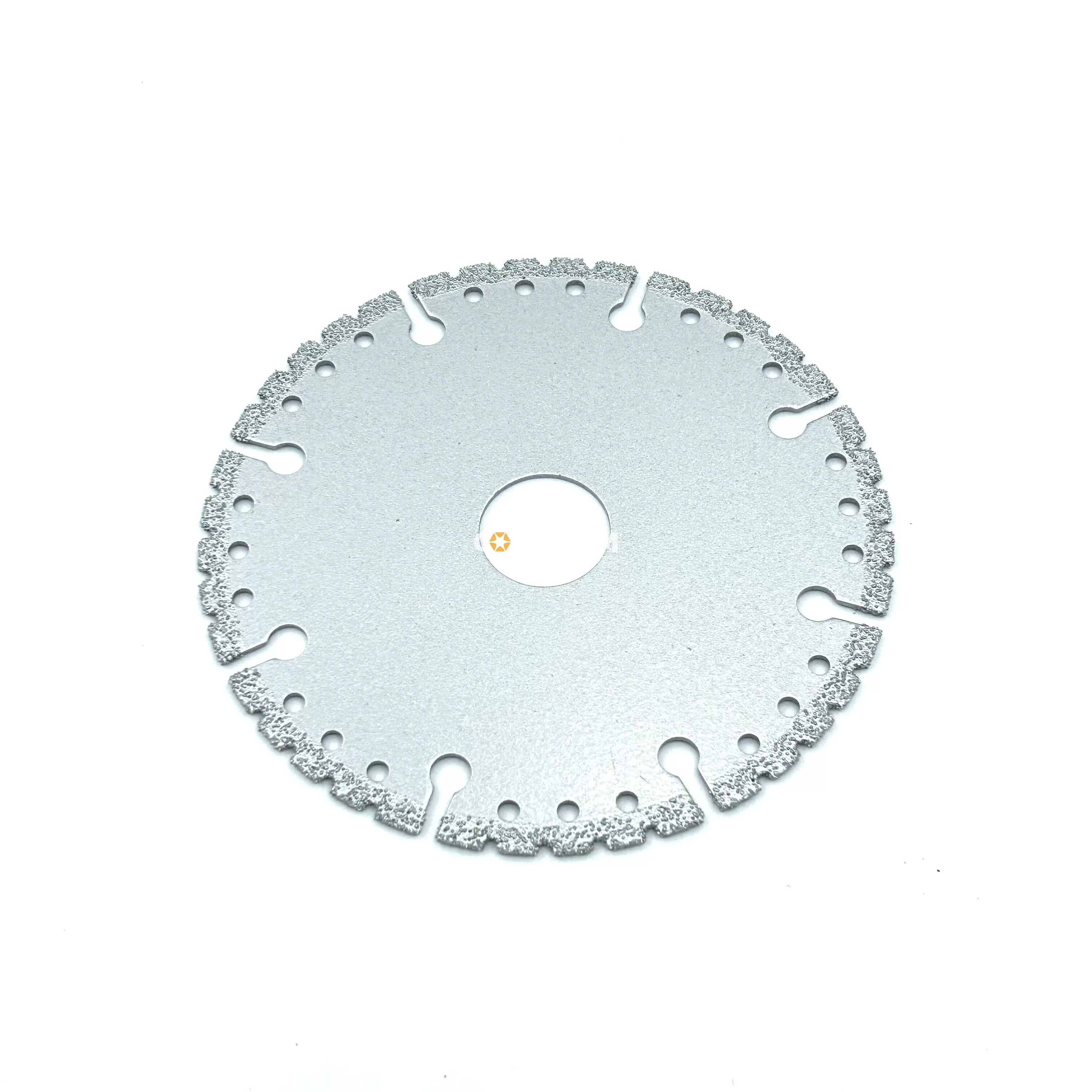 Cuchilla de corte de diamante con segmento de vacío soldado